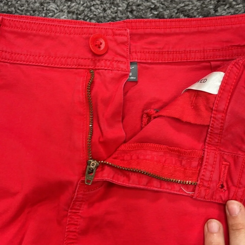 Eddie Bauer red high rise cotton stretch casual shorts. Women’s size 8 - Picture 9 of 16